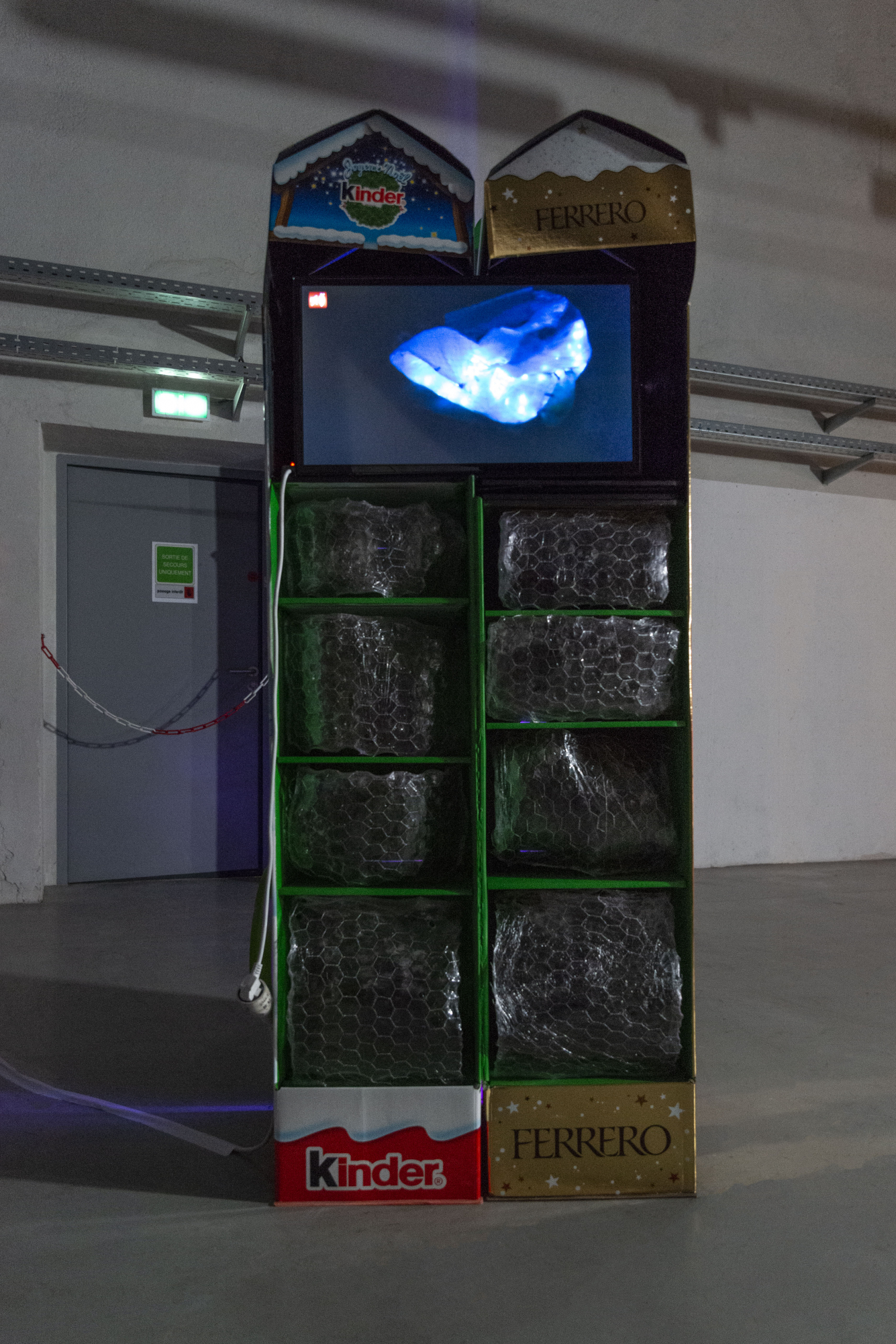 Camila Ragonese - Art mention Espace - Vies oniriques de dominés ©sbinoux
