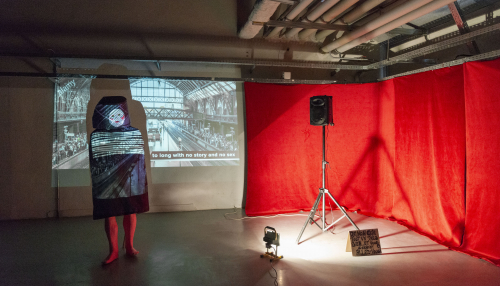 Camila Ragonese - Art mention Espace - Vies oniriques de dominés ©sbinoux