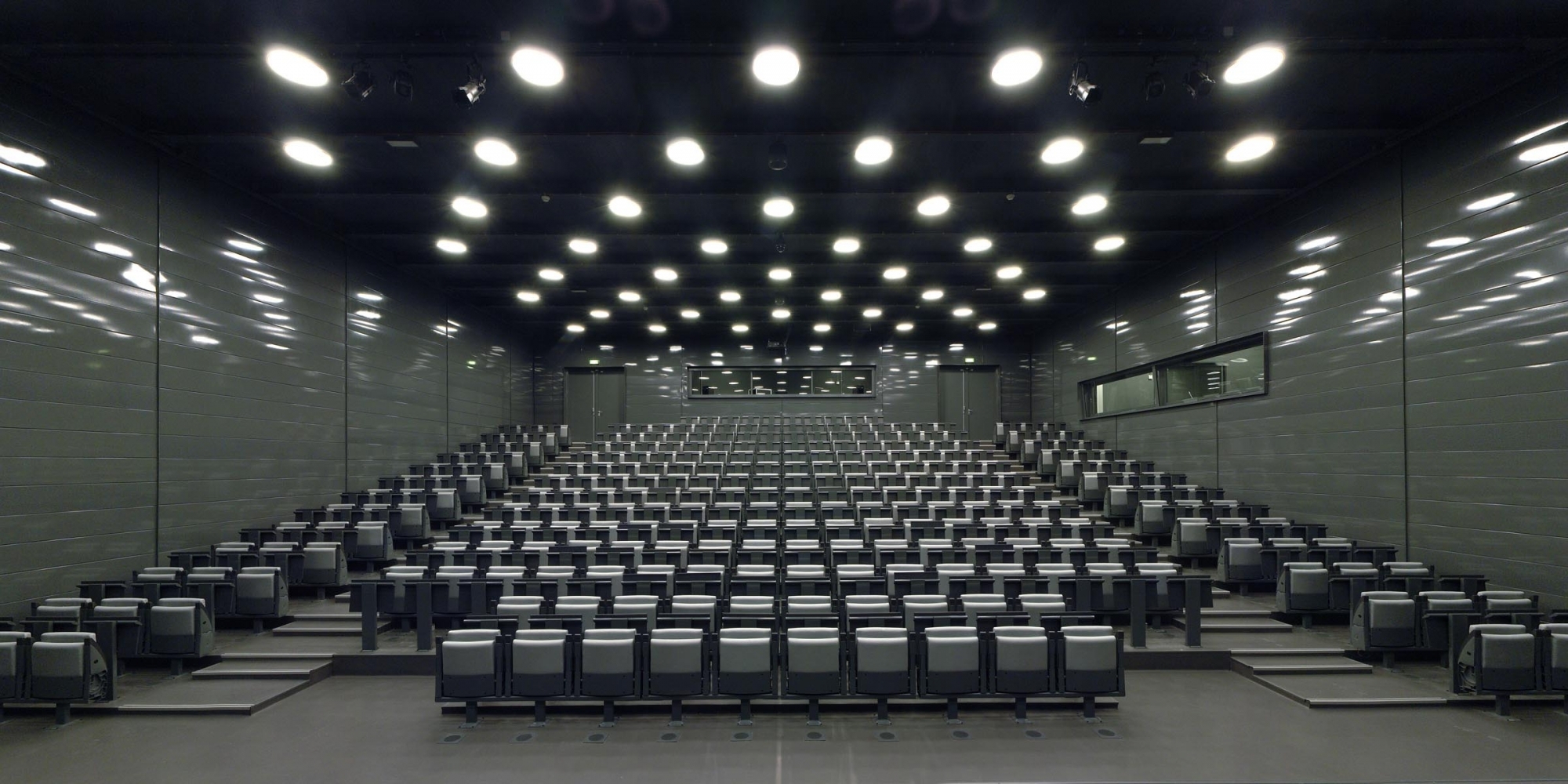 L'auditorium de la Platine © LIN Finn Geipel + Giulia Andi, photographe: Jan-Oli