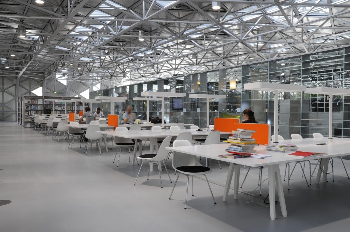 La salle de lecture et la Matériauthèque. Photo S.Binoux